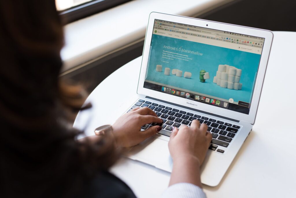 Customer reviewing detailed product specifications, condition, and accessories before buying electronics.